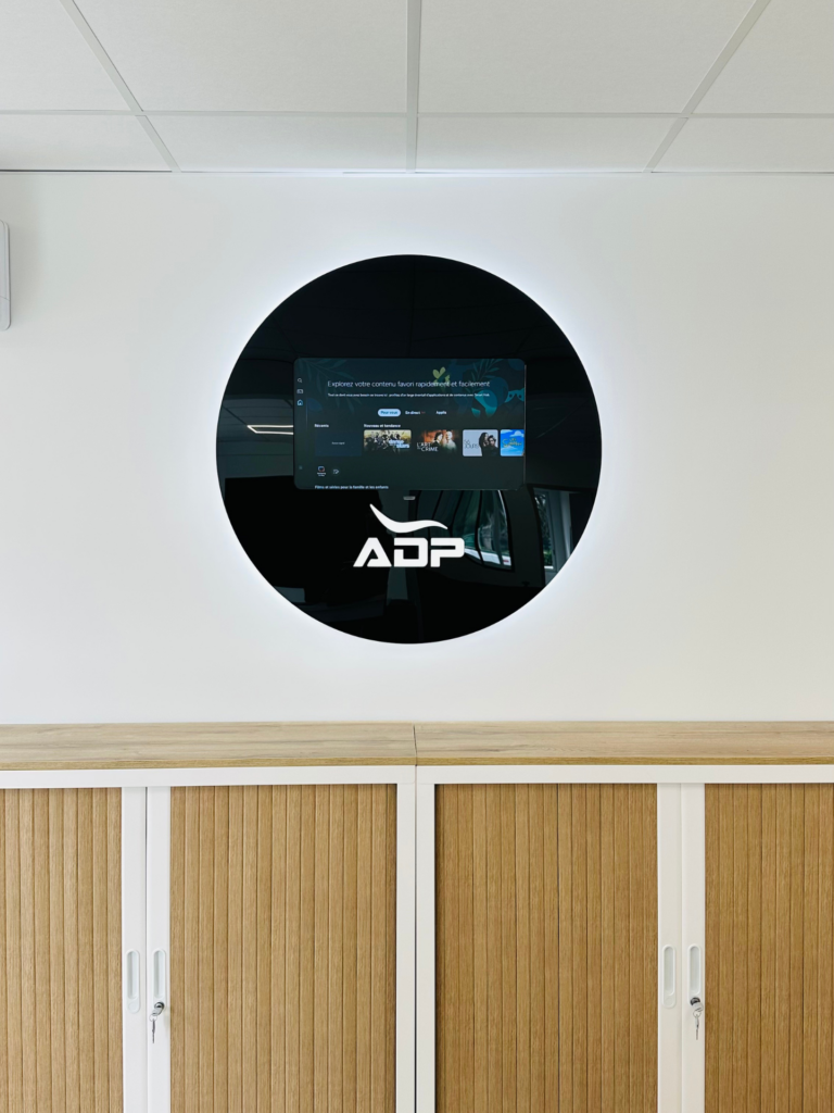 Ecran mural pour les salles d'attentes des cabinets dentaires.
